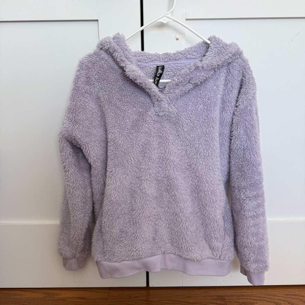 Lukka lux Lavender Fleece Top woman size M
